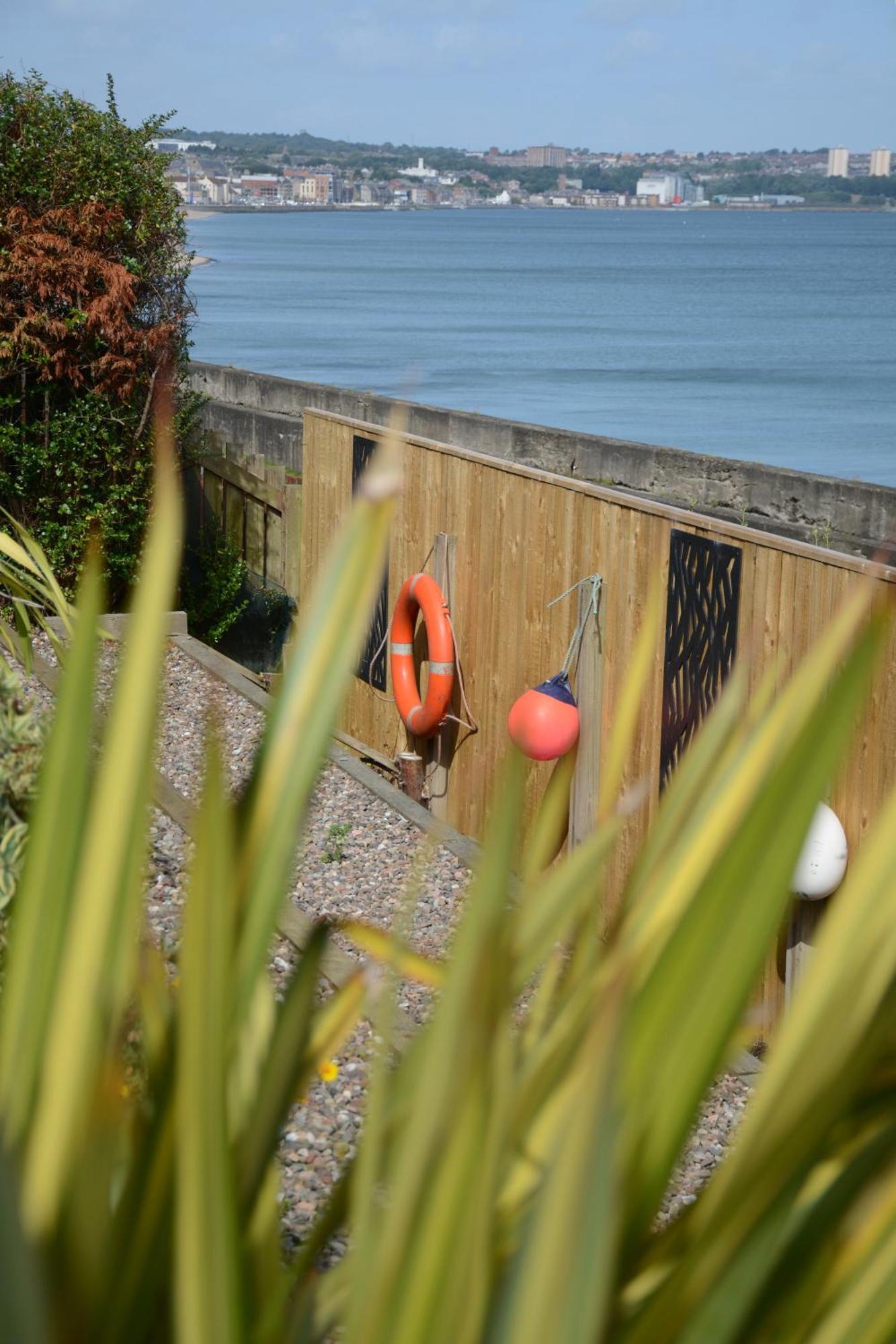 Luxury Seaside Home With Incredible Views Kirkcaldy Exterior photo
